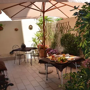 Bed & Breakfast Possidonea 28 ***